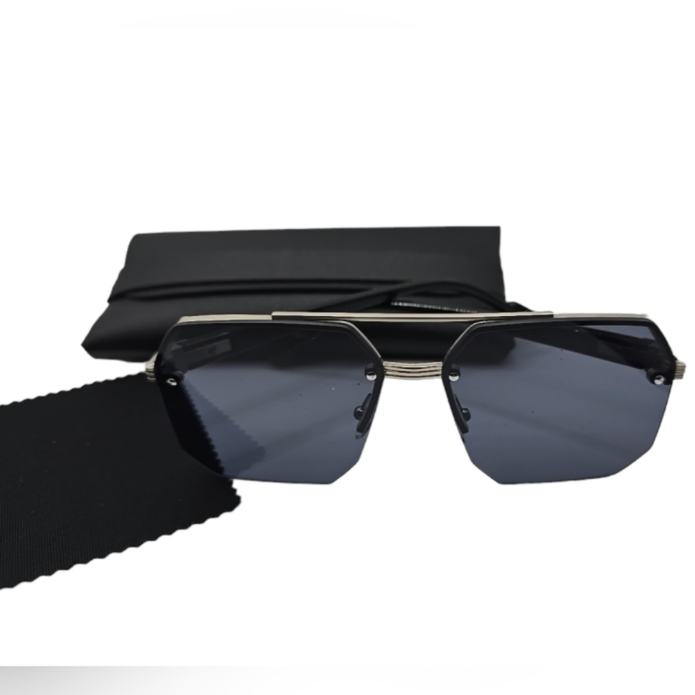 NWOT Retro 1970s Era Rimless Square Sunglasses Unisex Fashon Grey With Case Nice
